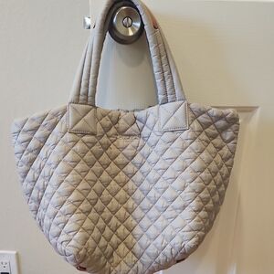 Quilted Tote Bag in Light Gray - Designer Style